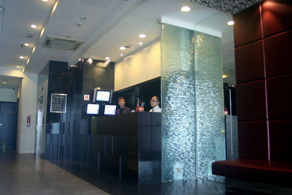Hotel 81 Kovan Singapore Exterior photo